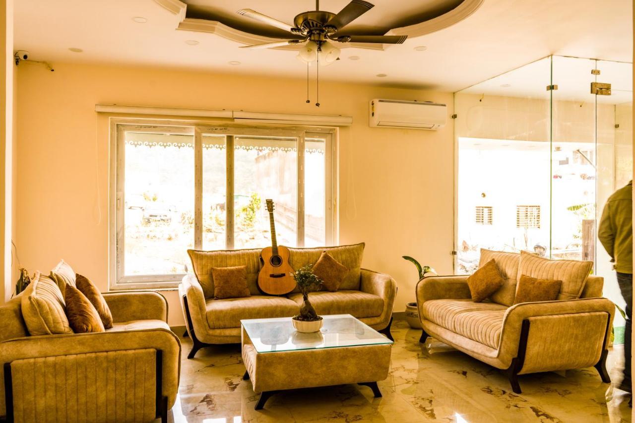 Backpacker Duniya Hostel Rishīkesh Buitenkant foto