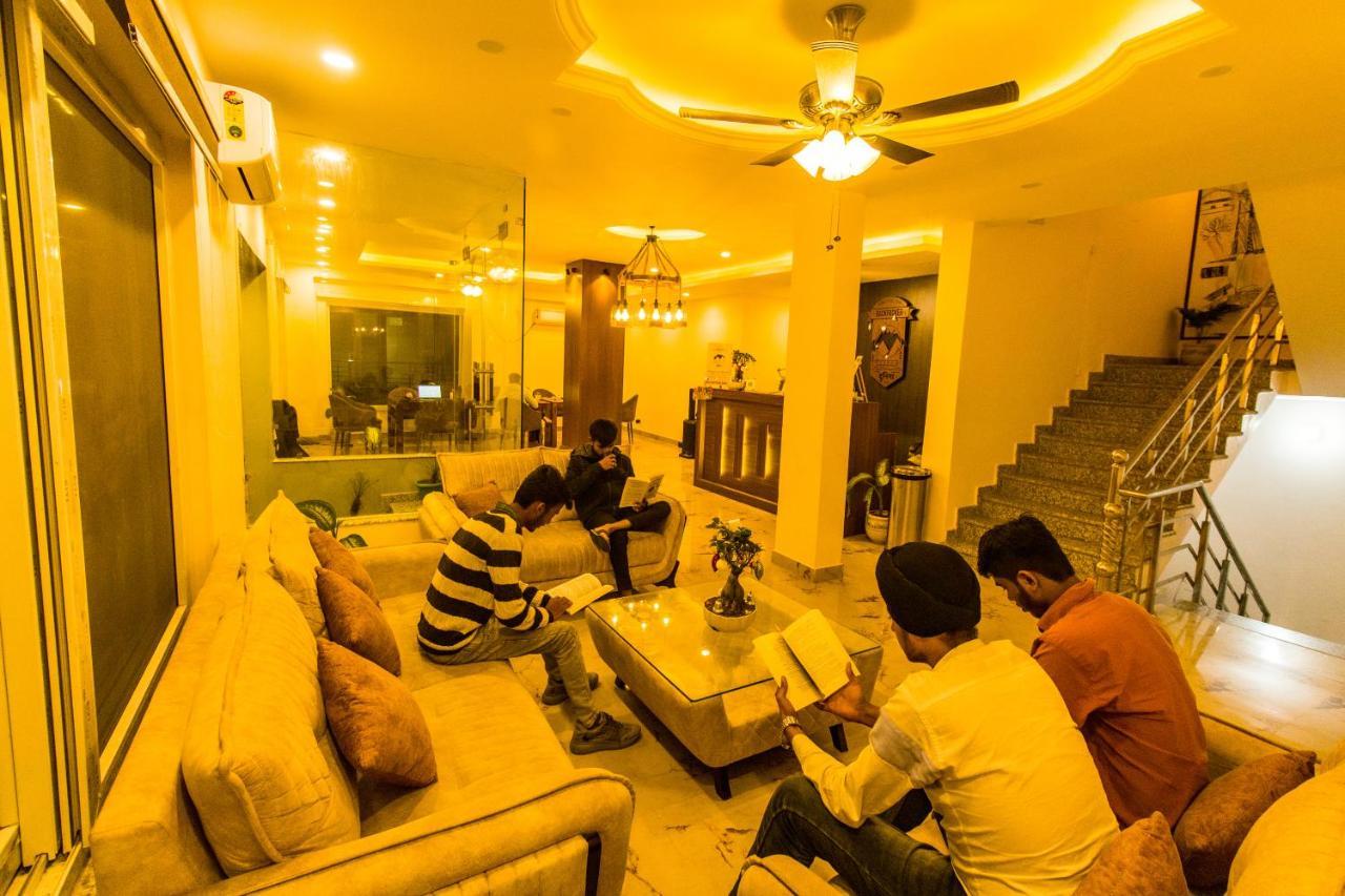 Backpacker Duniya Hostel Rishīkesh Buitenkant foto