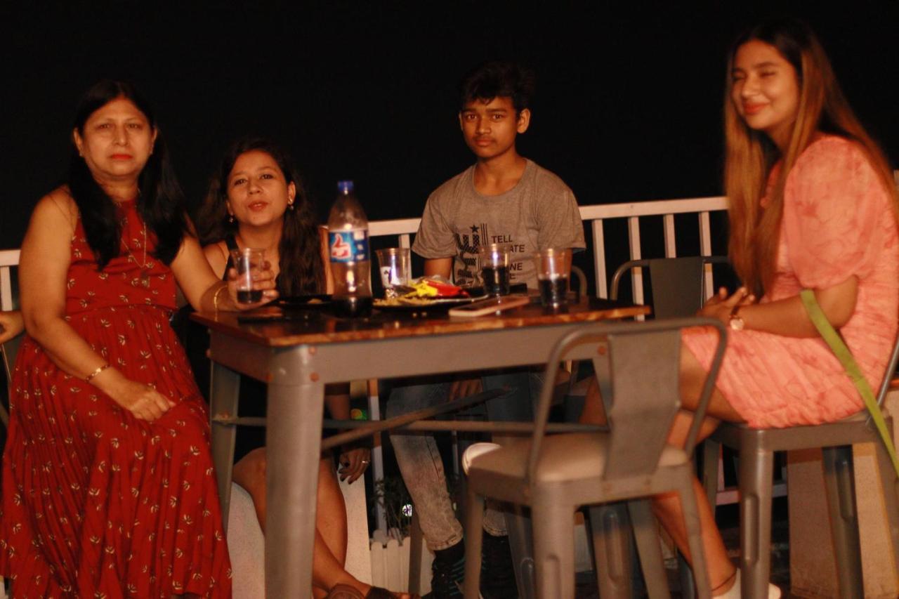 Backpacker Duniya Hostel Rishīkesh Buitenkant foto